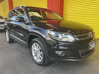 2012 Volkswagen Tiguan - Thumbnail