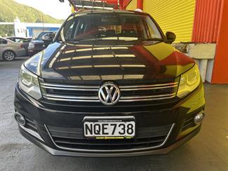 2012 Volkswagen Tiguan - Thumbnail