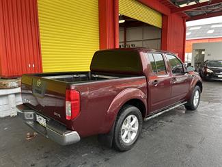 2005 Nissan Navara - Thumbnail