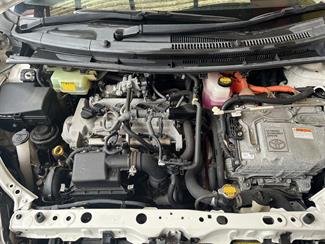 2014 Toyota AQUA - Thumbnail