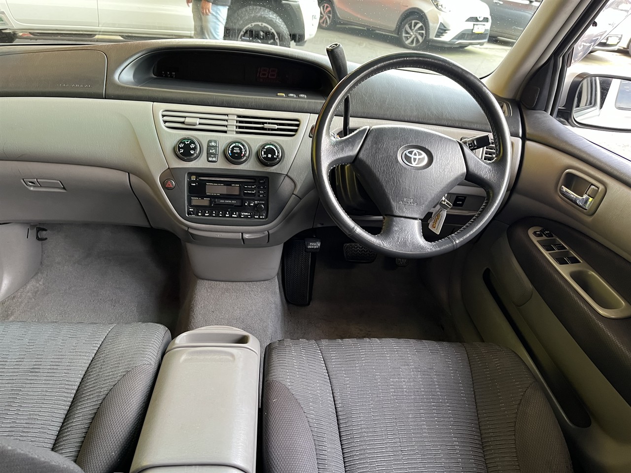 2001 Toyota Vista