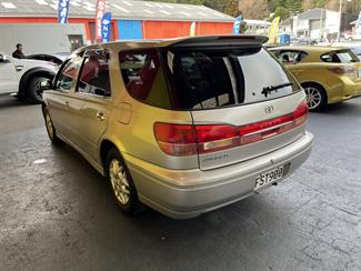 2001 Toyota Vista - Thumbnail