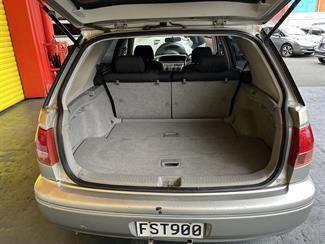2001 Toyota Vista - Thumbnail