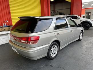 2001 Toyota Vista - Thumbnail