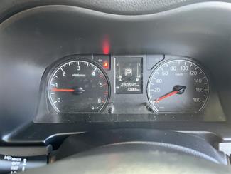 2015 Nissan Nv350 - Thumbnail