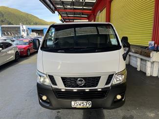 2015 Nissan Nv350 - Thumbnail