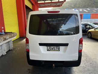 2015 Nissan Nv350 - Thumbnail