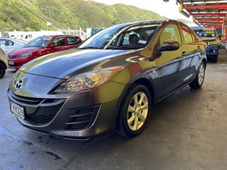 2011 Mazda MAZDA3 - Thumbnail