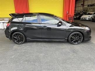 2013 Mazda Axela - Thumbnail