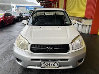 2005 Toyota RAV4 - Thumbnail