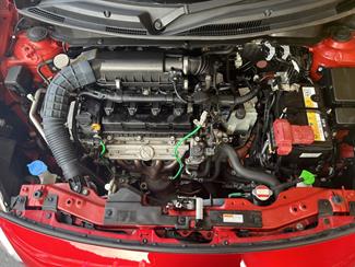 2017 Suzuki Swift - Thumbnail