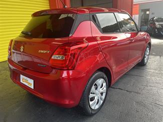 2017 Suzuki Swift - Thumbnail