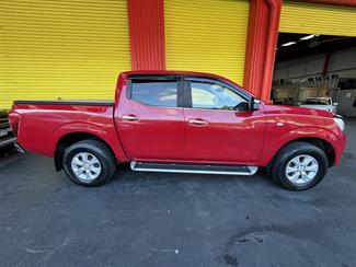 2018 Nissan Navara - Thumbnail
