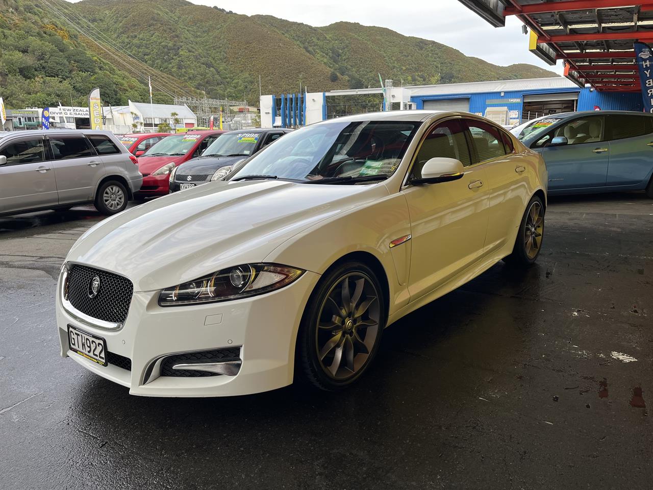 2013 Jaguar Xf