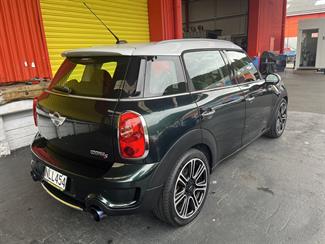 2012 Mini Cooper - Thumbnail