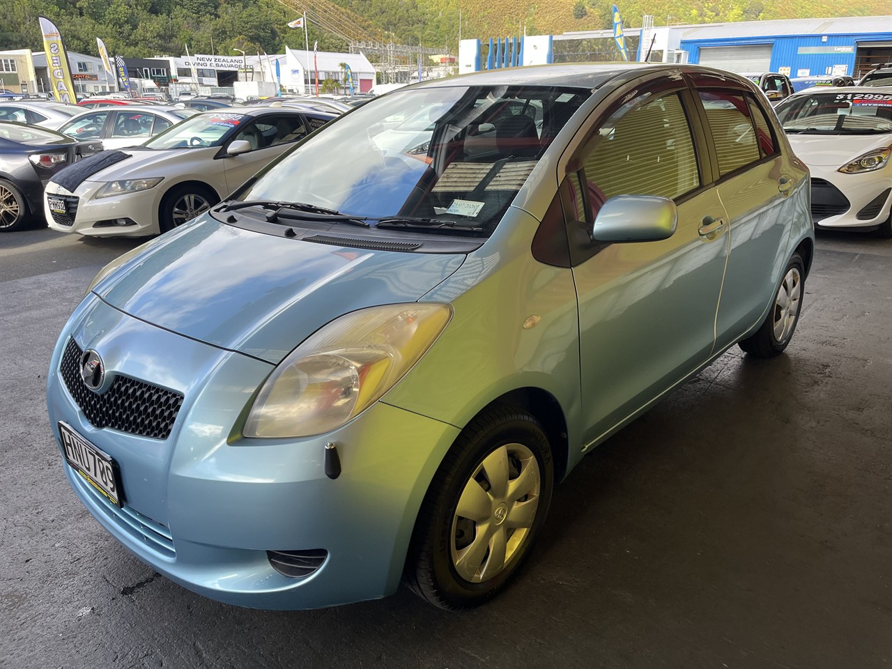 2005 Toyota Vitz