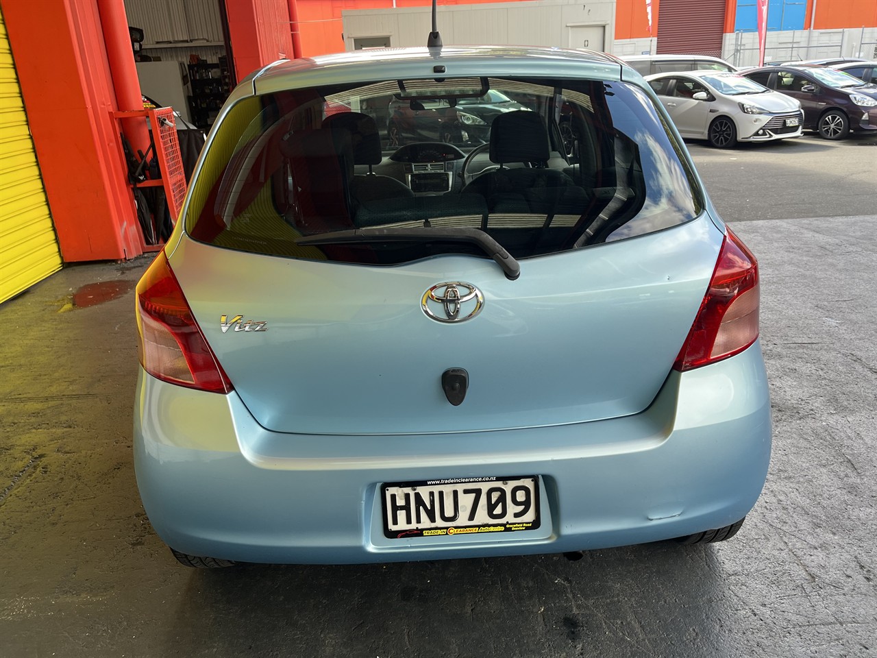 2005 Toyota Vitz