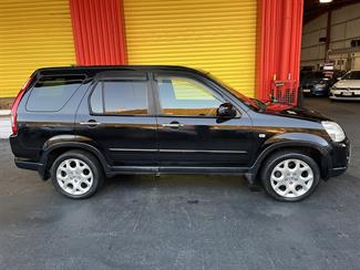 2005 Honda CRV - Thumbnail