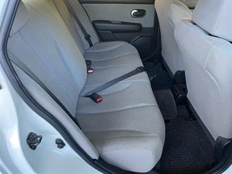 2006 Nissan Tiida - Thumbnail