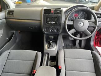 2005 Volkswagen Golf - Thumbnail