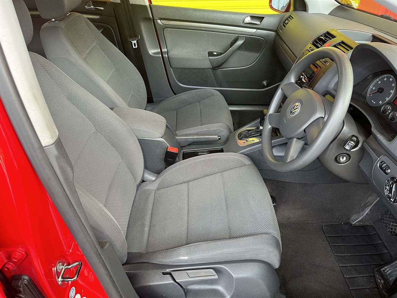 2005 Volkswagen Golf