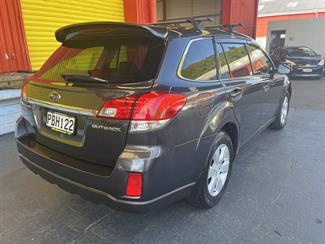 2009 Subaru Outback - Thumbnail