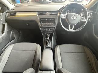 2015 Skoda Rapid - Thumbnail