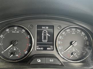2015 Skoda Rapid - Thumbnail