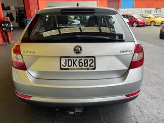 2015 Skoda Rapid - Thumbnail