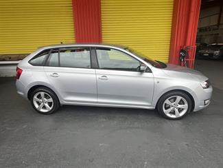 2015 Skoda Rapid - Thumbnail