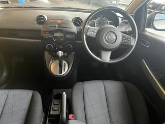 2012 Mazda 2 - Thumbnail