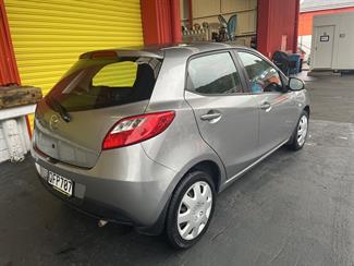 2012 Mazda 2 - Thumbnail