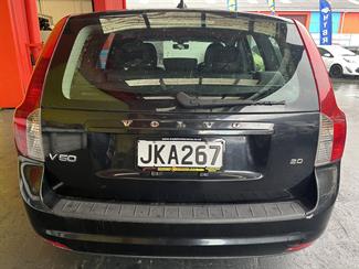 2010 Volvo V50 - Thumbnail
