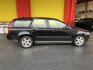 2010 Volvo V50 - Thumbnail