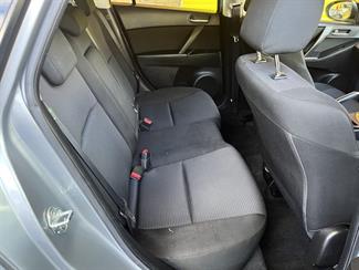 2013 Mazda Axela - Thumbnail