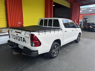 2016 Toyota Hilux - Thumbnail