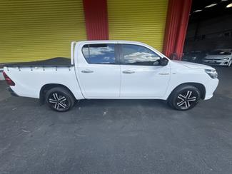 2016 Toyota Hilux - Thumbnail