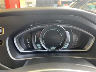 2014 Volvo v40 - Thumbnail