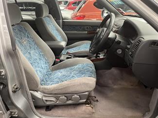 2000 Nissan pathfinder - Thumbnail