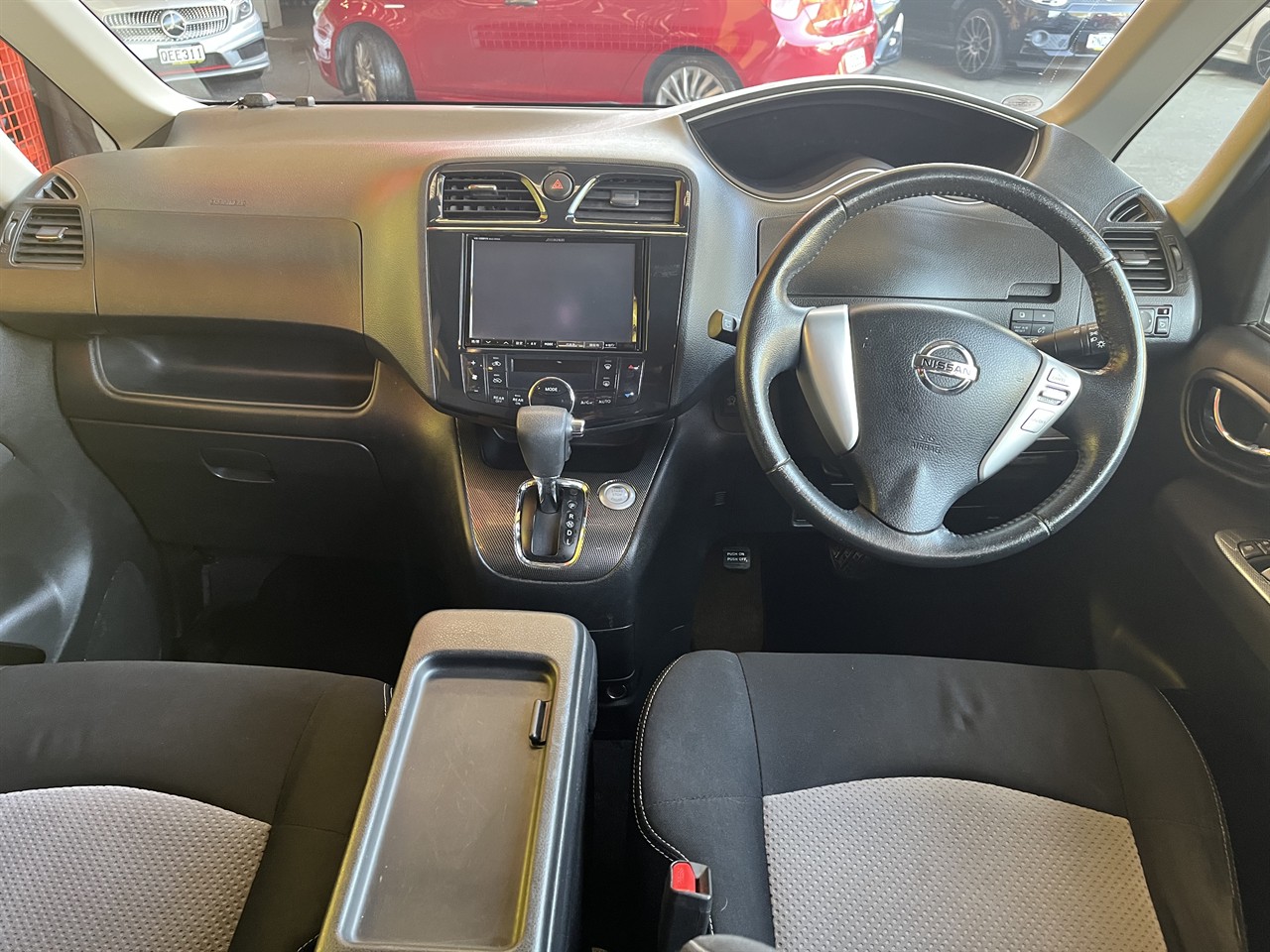 2013 Nissan Serena