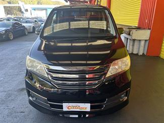 2013 Nissan Serena - Thumbnail