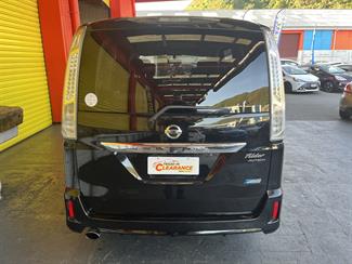 2013 Nissan Serena - Thumbnail
