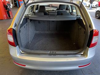 2011 Skoda OCTAVIA - Thumbnail