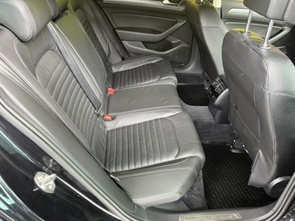 2017 Volkswagen Passat - Thumbnail