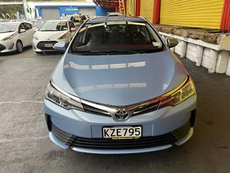 2017 Toyota Corolla - Thumbnail