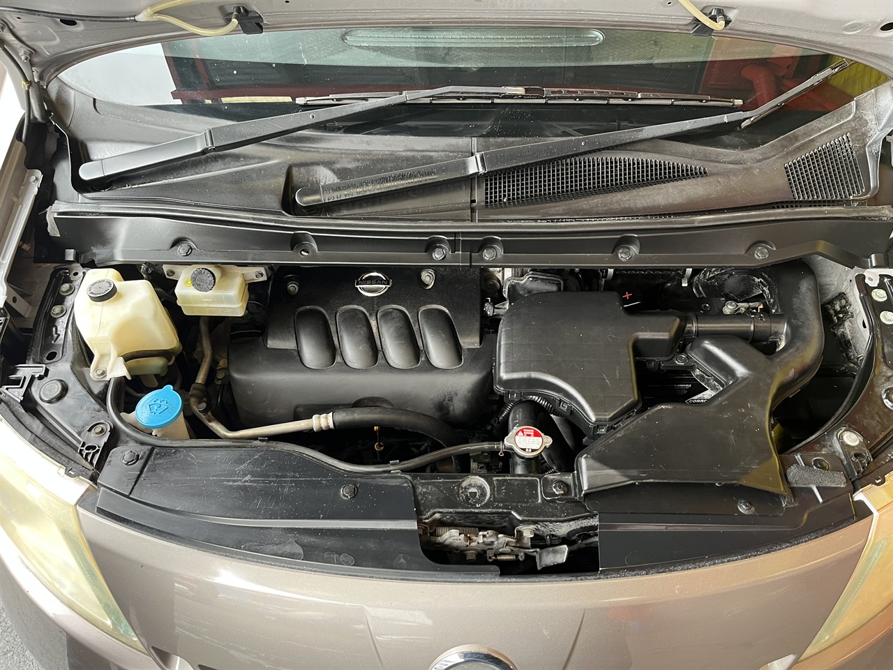 2005 Nissan Serena