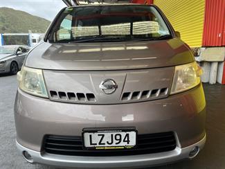 2005 Nissan Serena - Thumbnail
