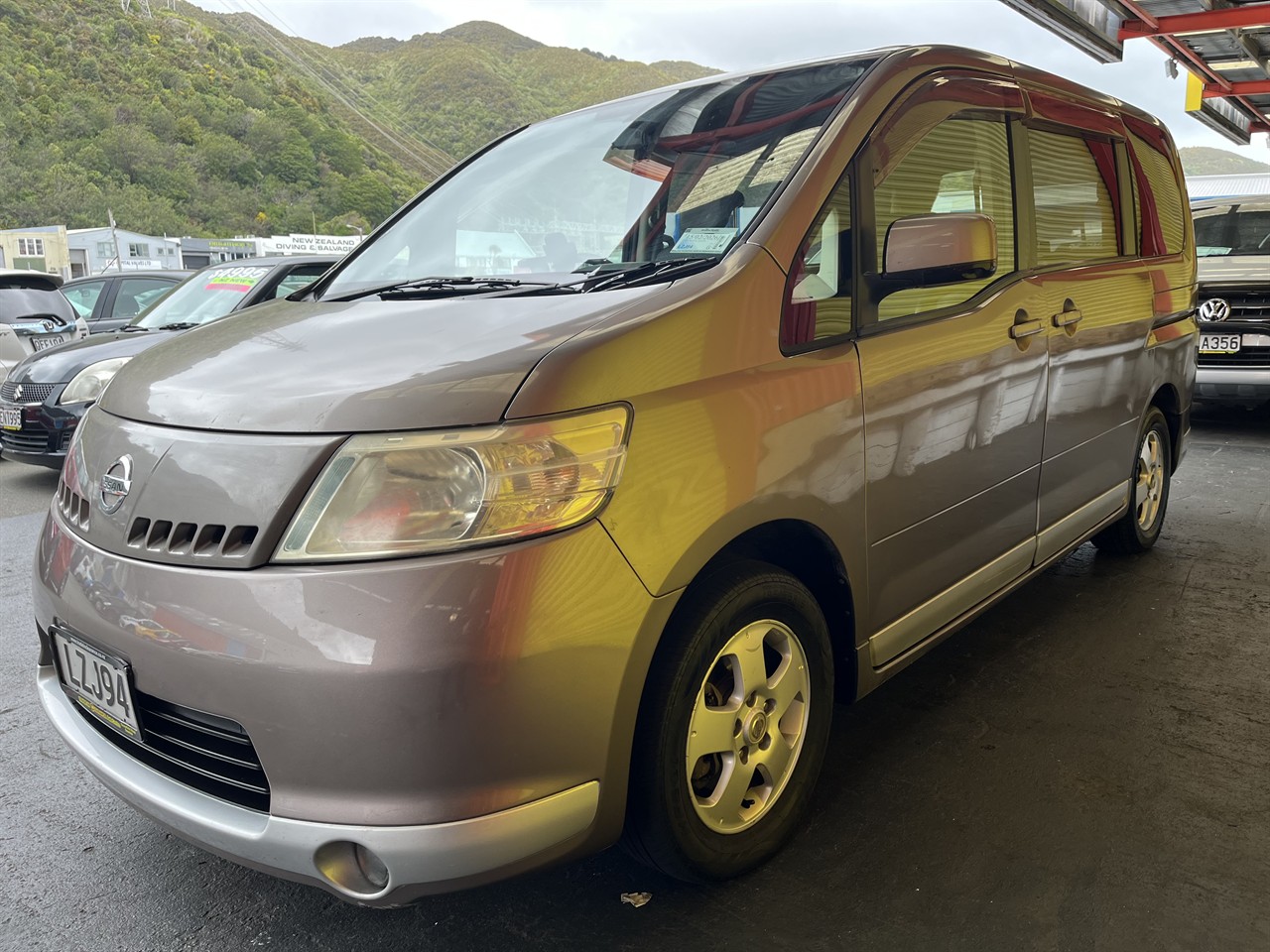 2005 Nissan Serena
