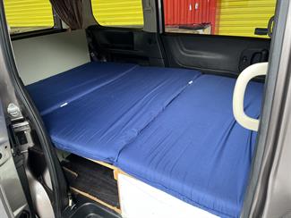 2005 Nissan Serena - Thumbnail