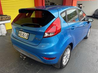 2013 Ford Fiesta - Thumbnail